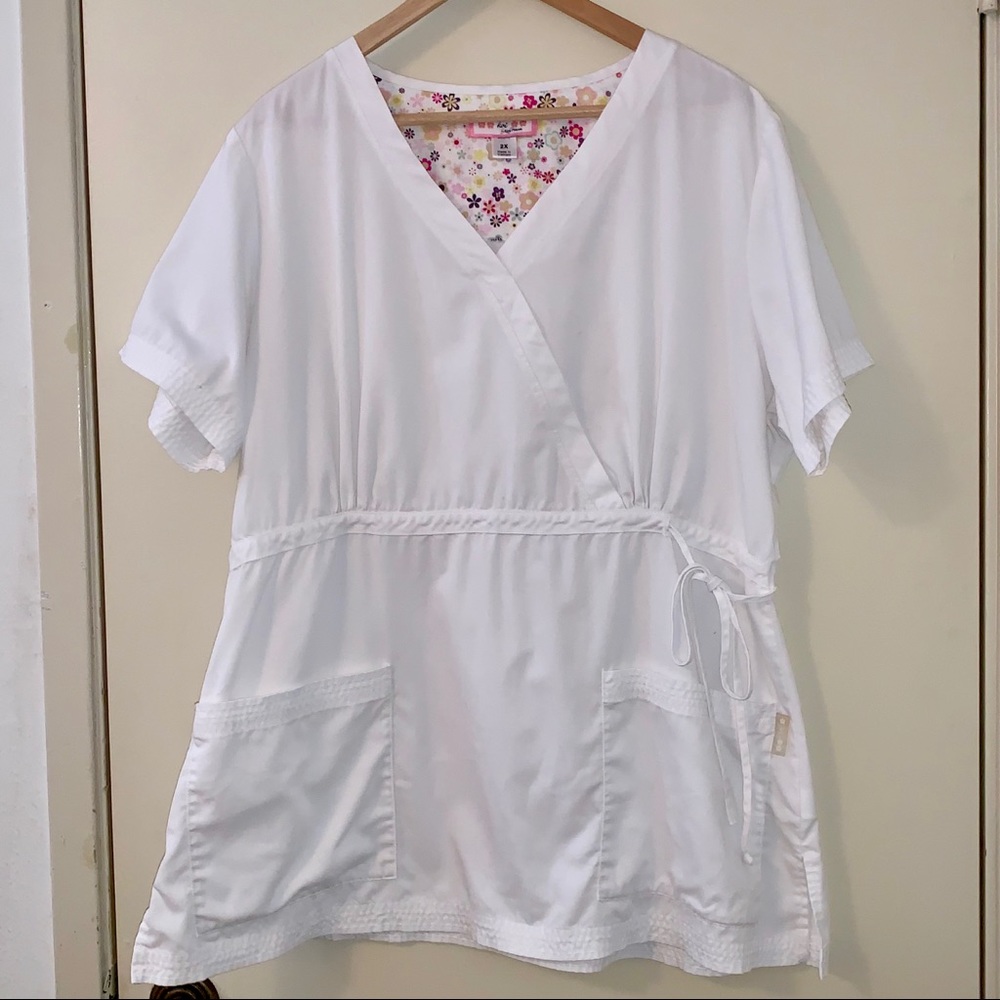 2XL white Koi scrub top